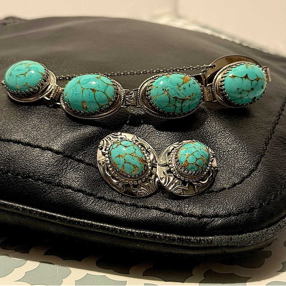 Whiting & Davis Signed Stunning Blue Glass Cabochon Bracelet & earrings